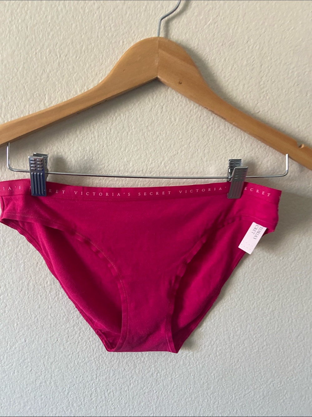 2/$20❤️❤️❤️NEW Victoria's Secret Hot Pink Bikini Panties
